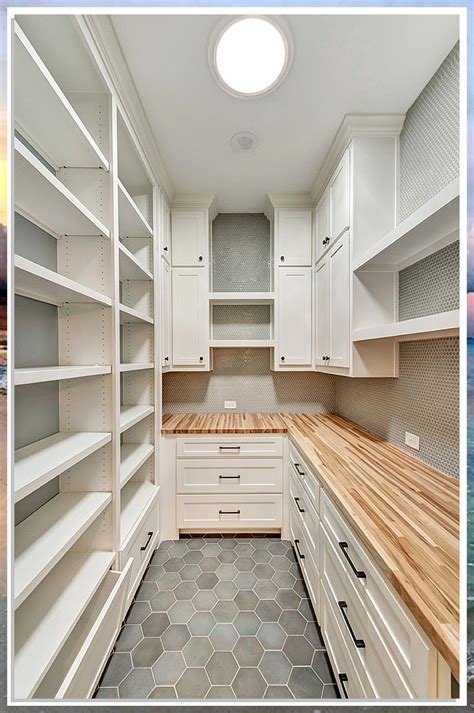 How to Create a Functional and Stylish Pantry