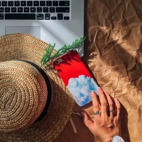 The Ultimate Guide to Traveling During Peak Tourist Seasons